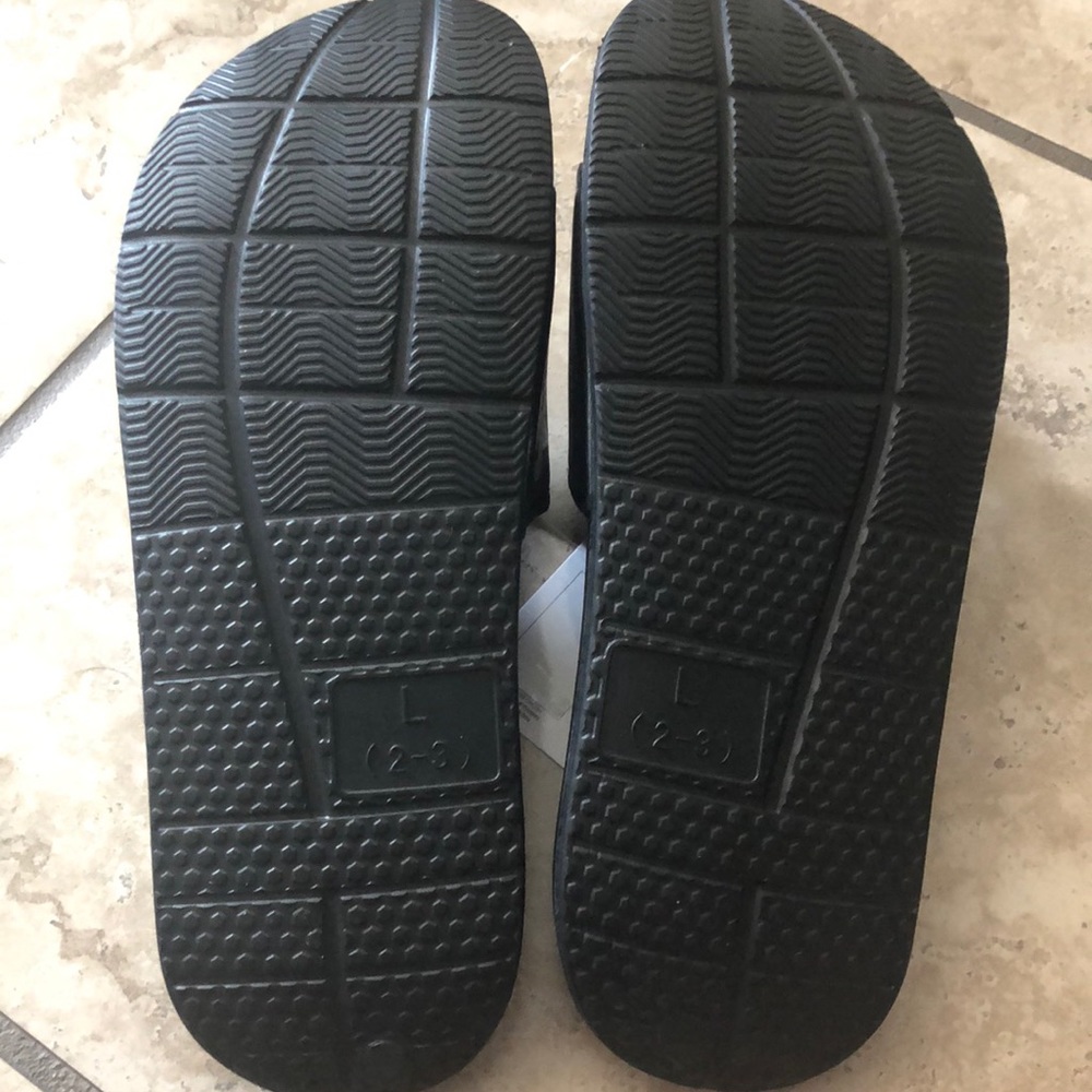 NWT Kids L 2-3 New Orleans Saints Black Slides - Picture 4 of 8